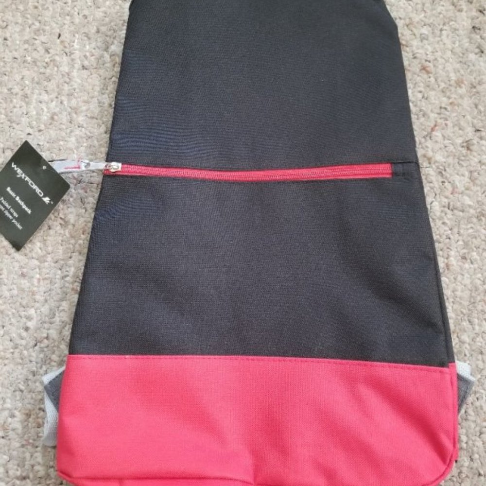 NWT Red and Black WEXFORD Basic Backpack Padded Straps